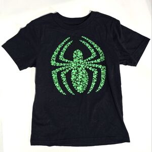 EUC St. Patrick's day themed Marvel 4 leaf clover spider shirt size SM